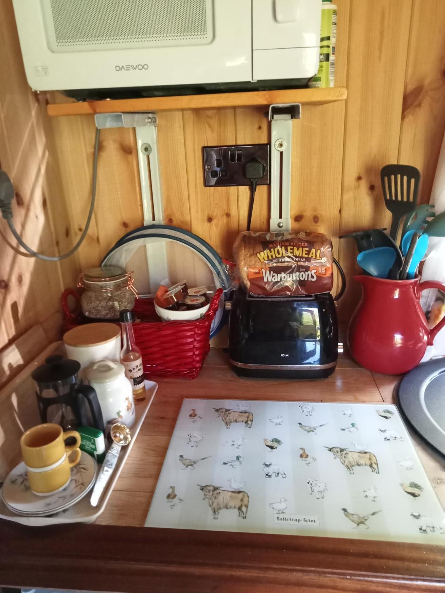 'Morris' The Shepherd'S Hut And Woodland Hot Tub Experience Carmarthen Dış mekan fotoğraf